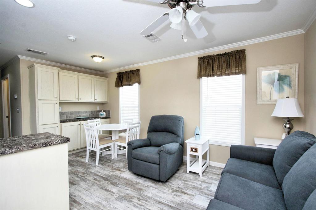 Majestic Oaks Rv Resort Zephyrhills Exterior photo